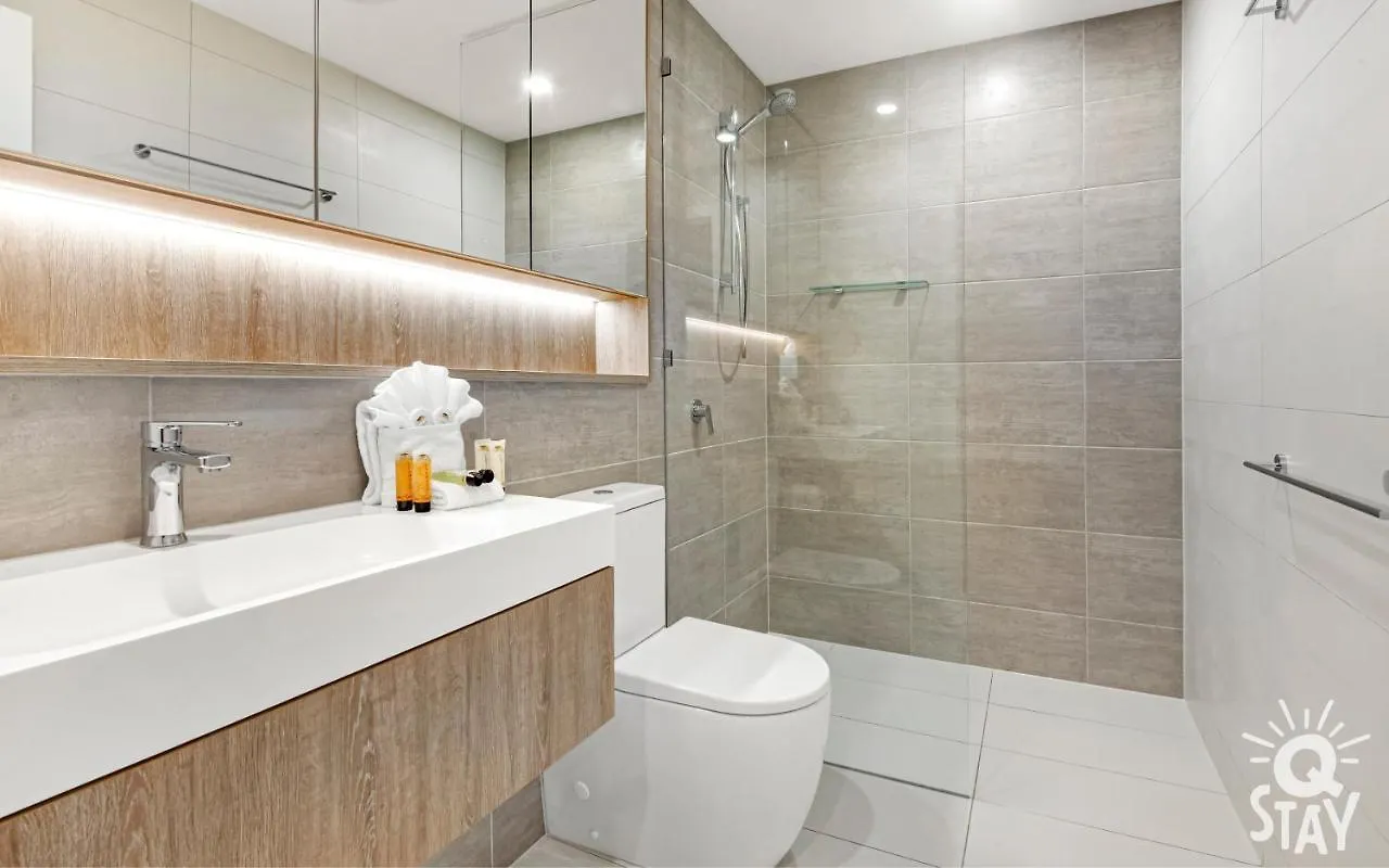 2 Bedroom 1 Bathroom Private Apartments At Casino - Paid Parking Only Gold Coast