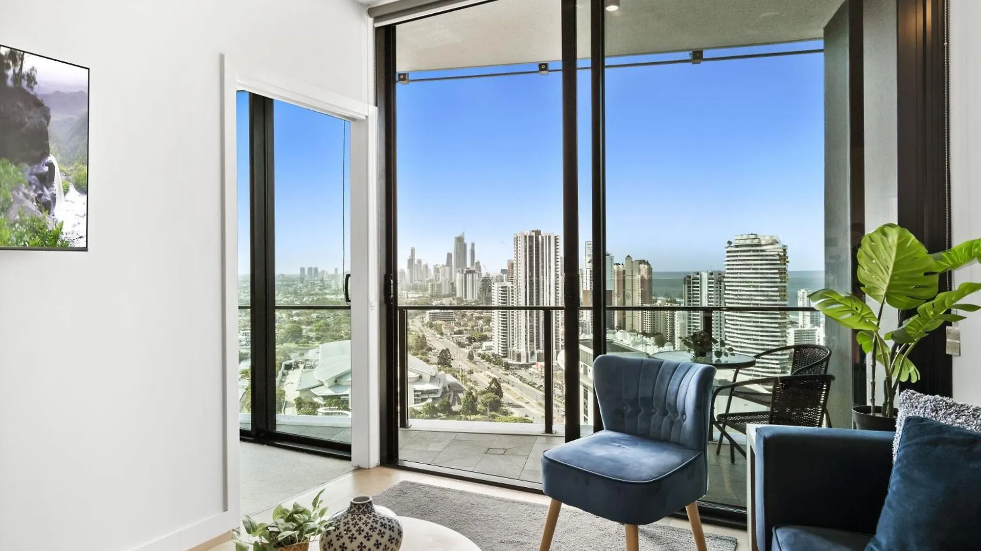 2 Bedroom 1 Bathroom Private Apartments At Casino - Paid Parking Only Gold Coast