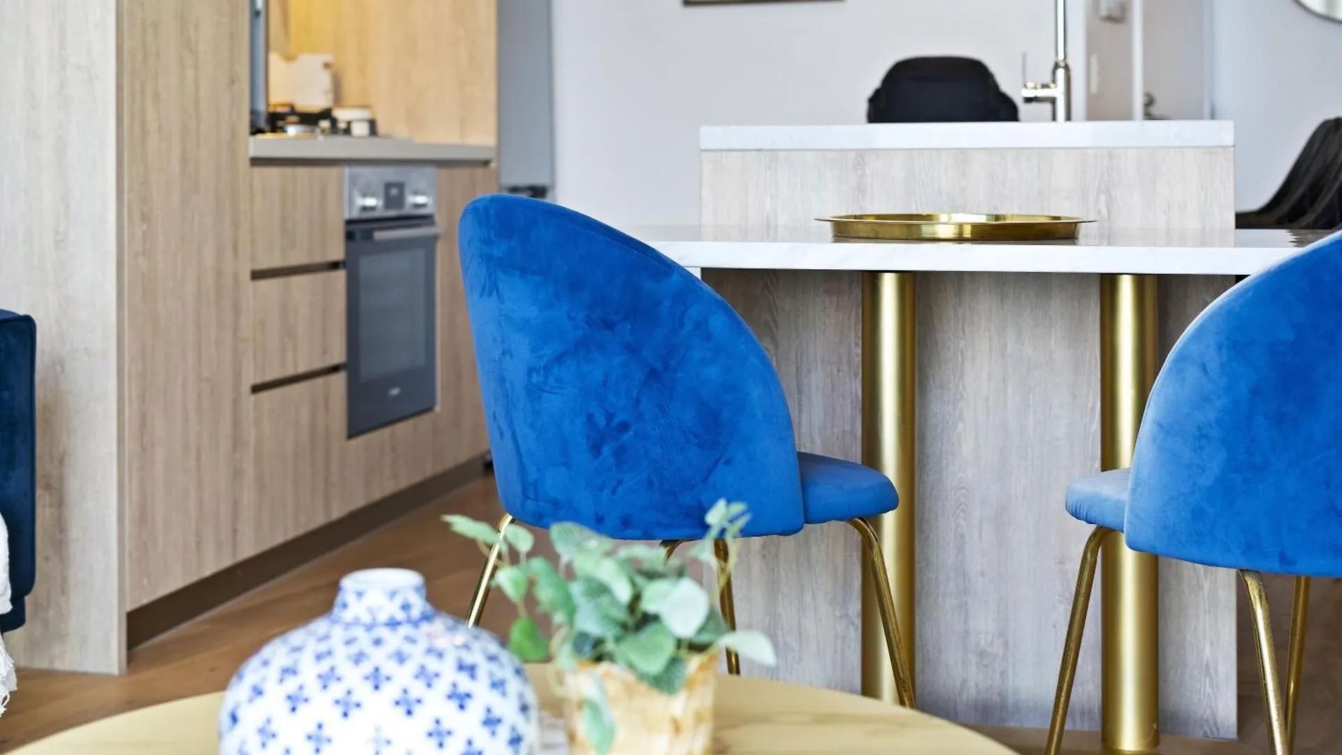2 Bedroom 1 Bathroom Private Apartments At Casino - Paid Parking Only Gold Coast 0*,